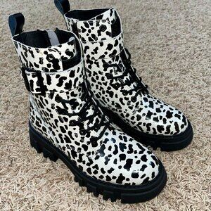 Levi's Women’s Giselle Leopard Combat Lace-Up Boots Shoes, Size 7.5 (New)
